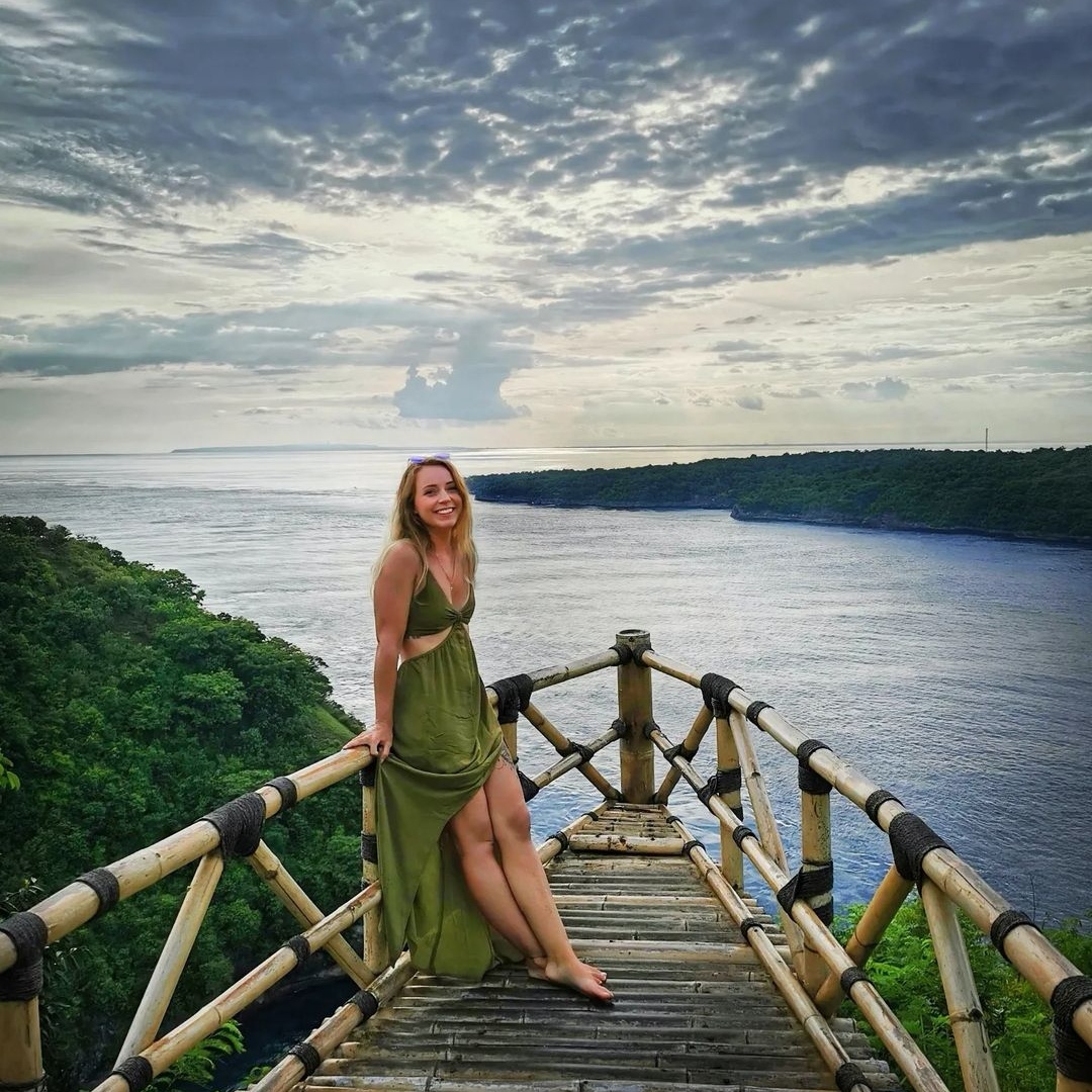 Cliff views on Nusa Penida